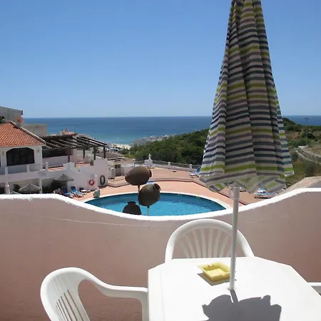 Club Hotel